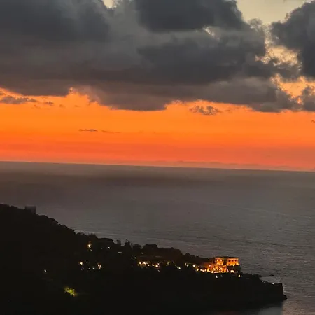 Clara Ischia Piscina Riscaldata E Idromassaggio Lacco Ameno (Isola d'Ischia)